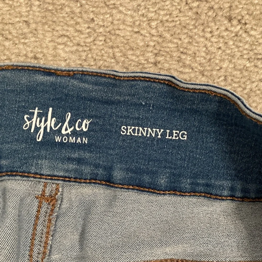Style & Co. Women's Blue Skinny Jeans - Picture 3 of 4